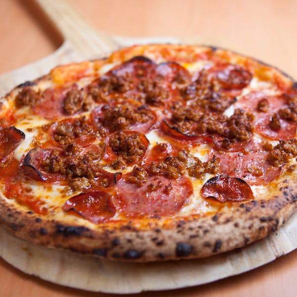 Carne Pizza Image