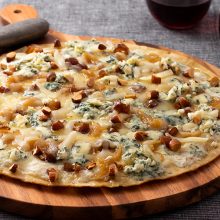 Salty_Sweet_Blue_Cheese_Pizza_500x500
