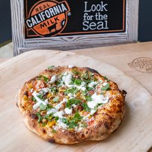amaizeing-chicken-pizza
