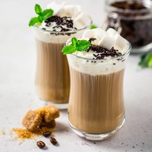 minty-moocha-hot-chocolate