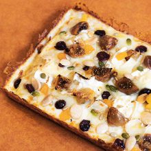 napa-cheese-plate-pizza